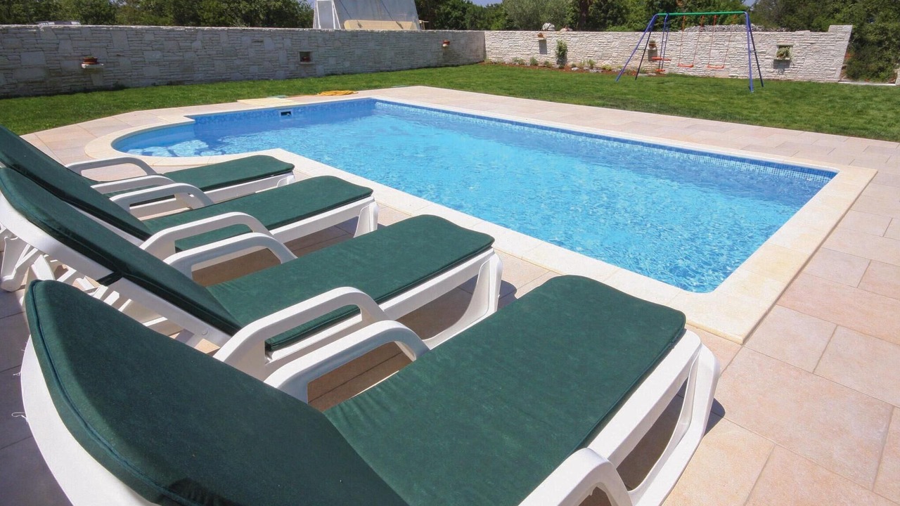Photo of Outdoor in Mali Vareski