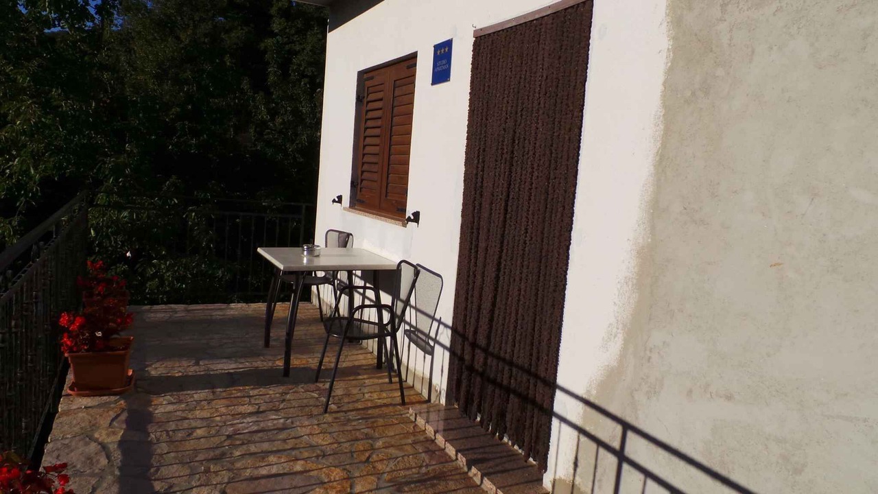 Photo of Others in Plomin