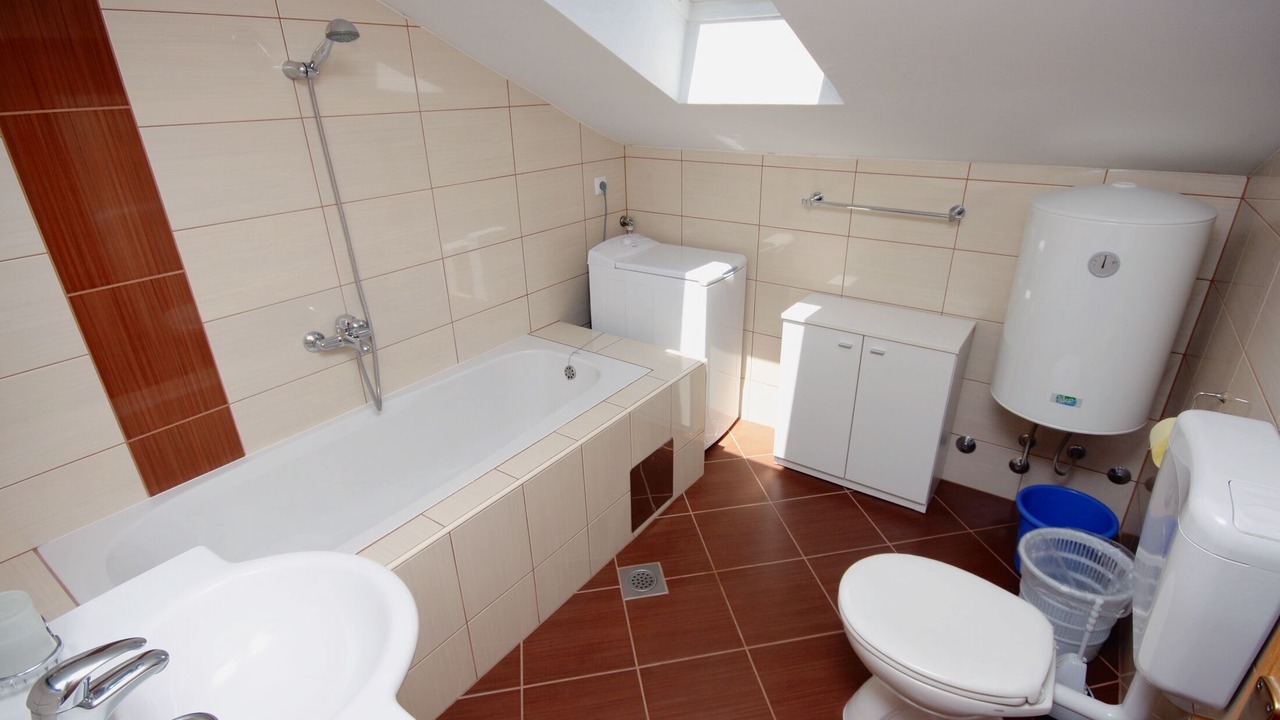 Photo of Bathroom in Kampor