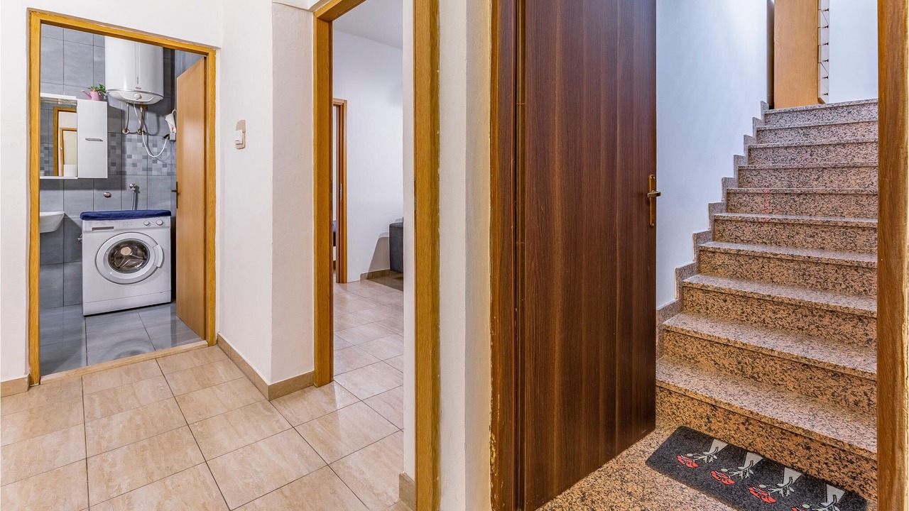 Photo of Others in Vinkuran