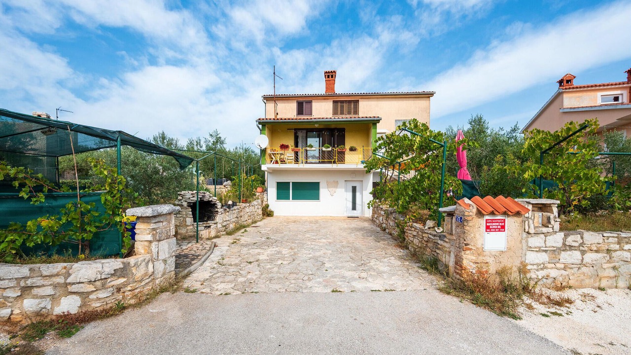 Photo of Outdoor in Vinkuran