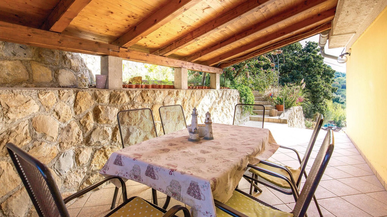 Photo of Patio Balcony in Supetarska Draga