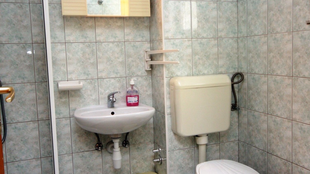 Photo of Bathroom in Tice