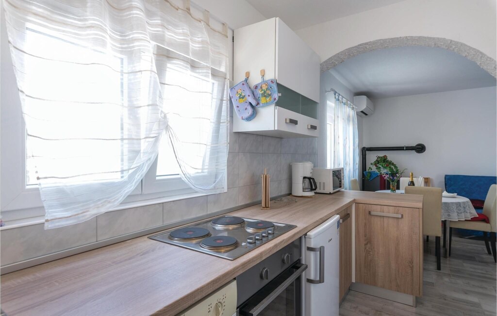 Photo of Kitchen in Mali Vareski