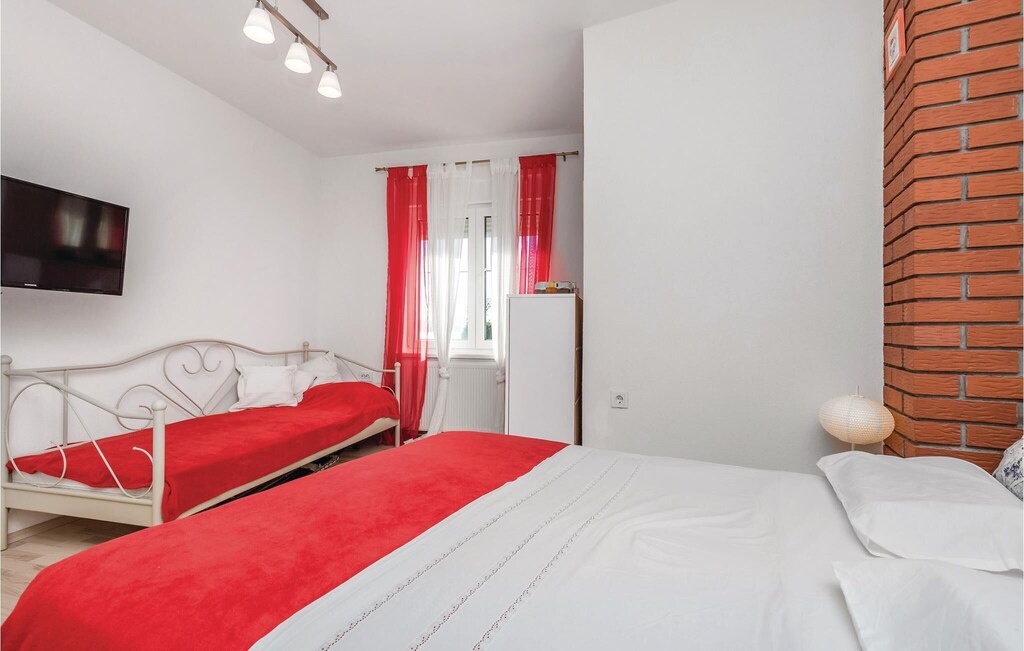 Photo of Bedroom in Pobri