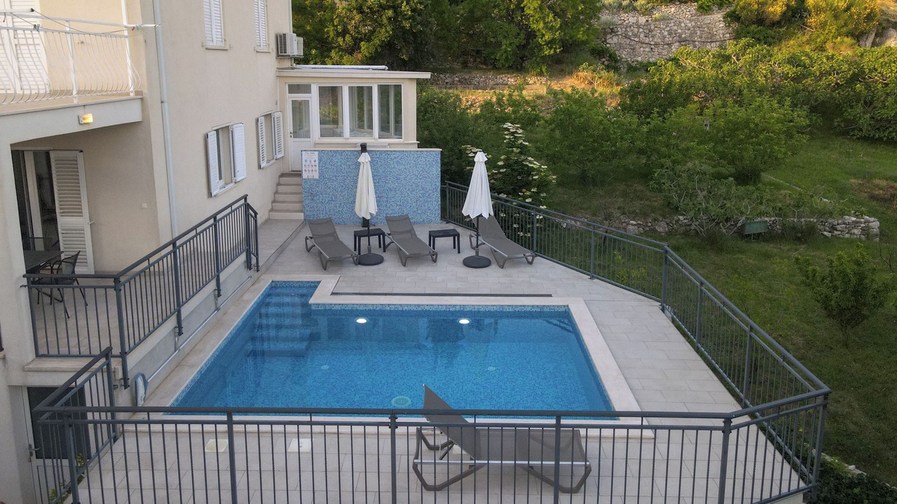 Photo of Outdoor in Petraca
