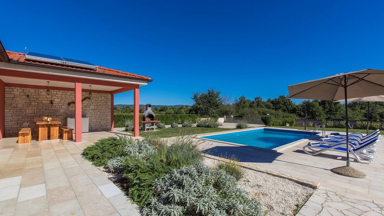 Photo of Outdoor in Rebici