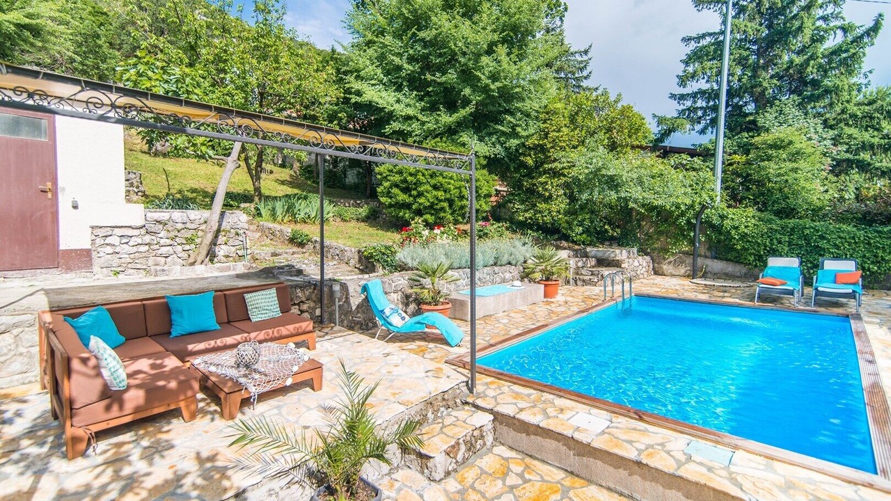 Photo of Outdoor in Bakarac