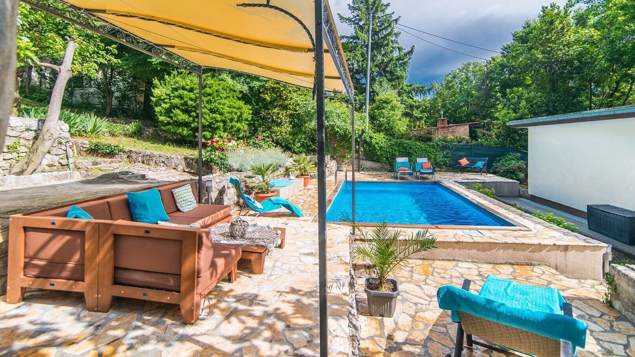 Photo of Outdoor in Bakarac