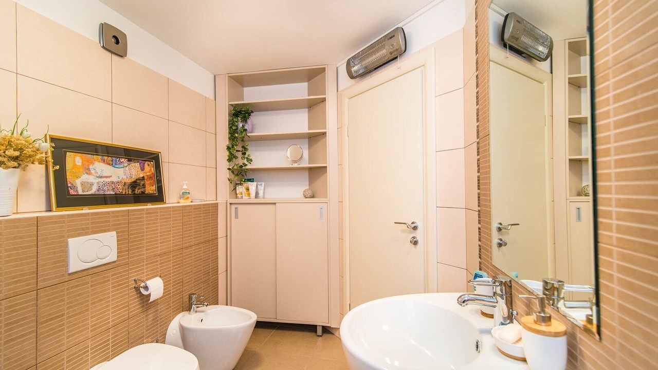 Photo of Bathroom in Opric