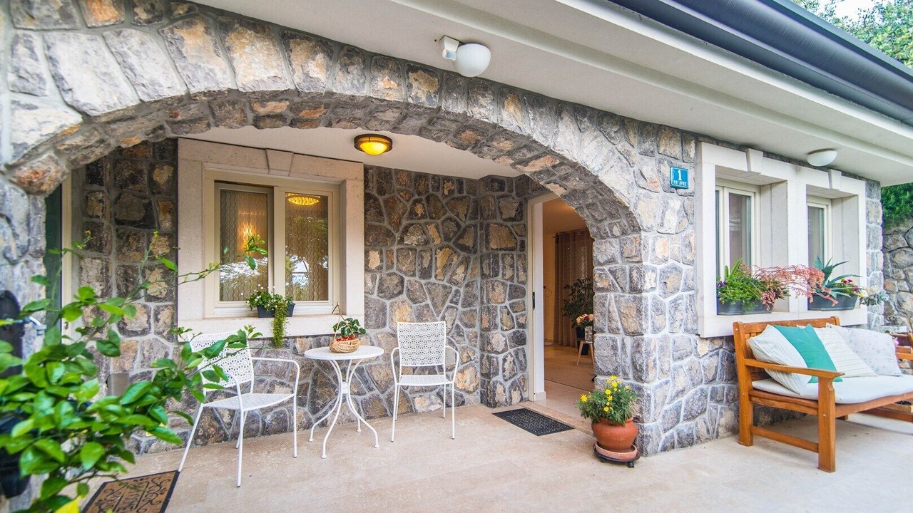 Photo of Patio Balcony in Opric