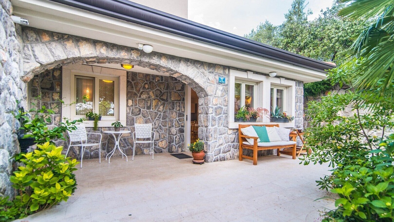 Photo of Patio Balcony in Opric