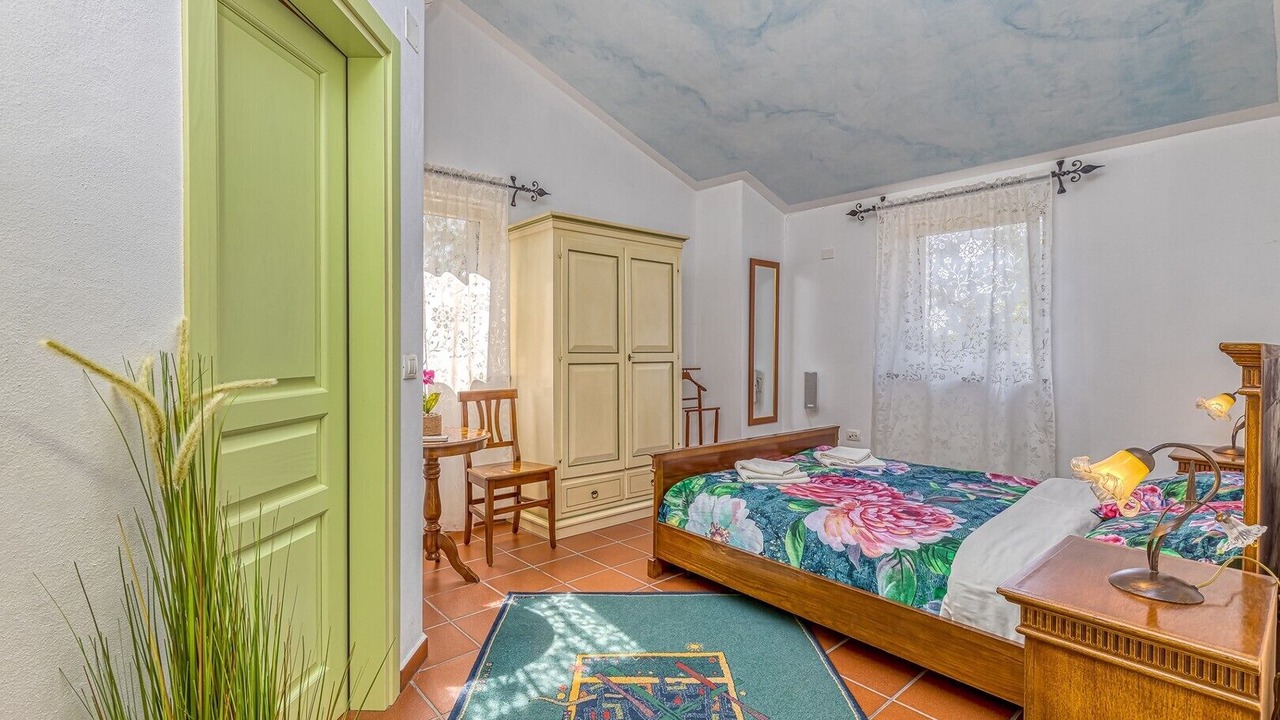 Photo of Bedroom in Sumber
