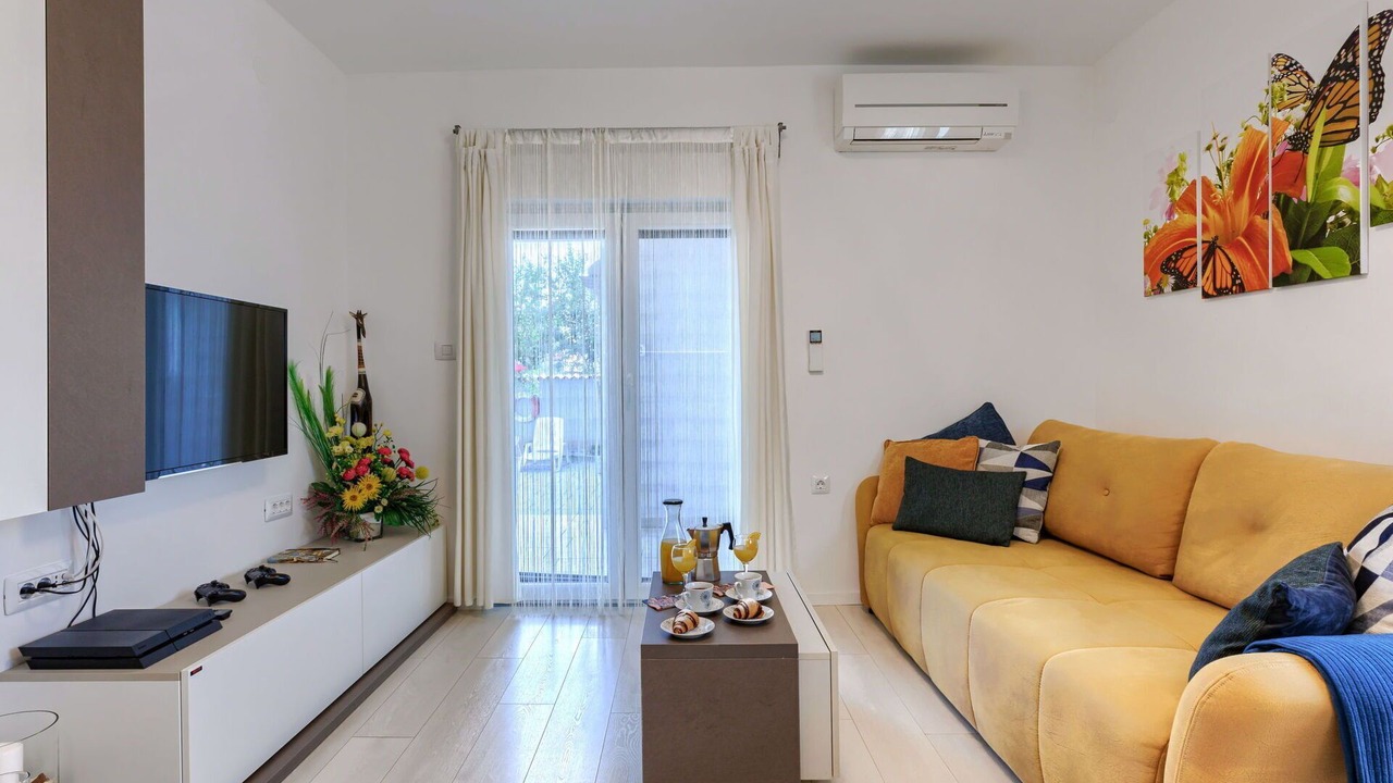 Photo of Bedroom in Loborika