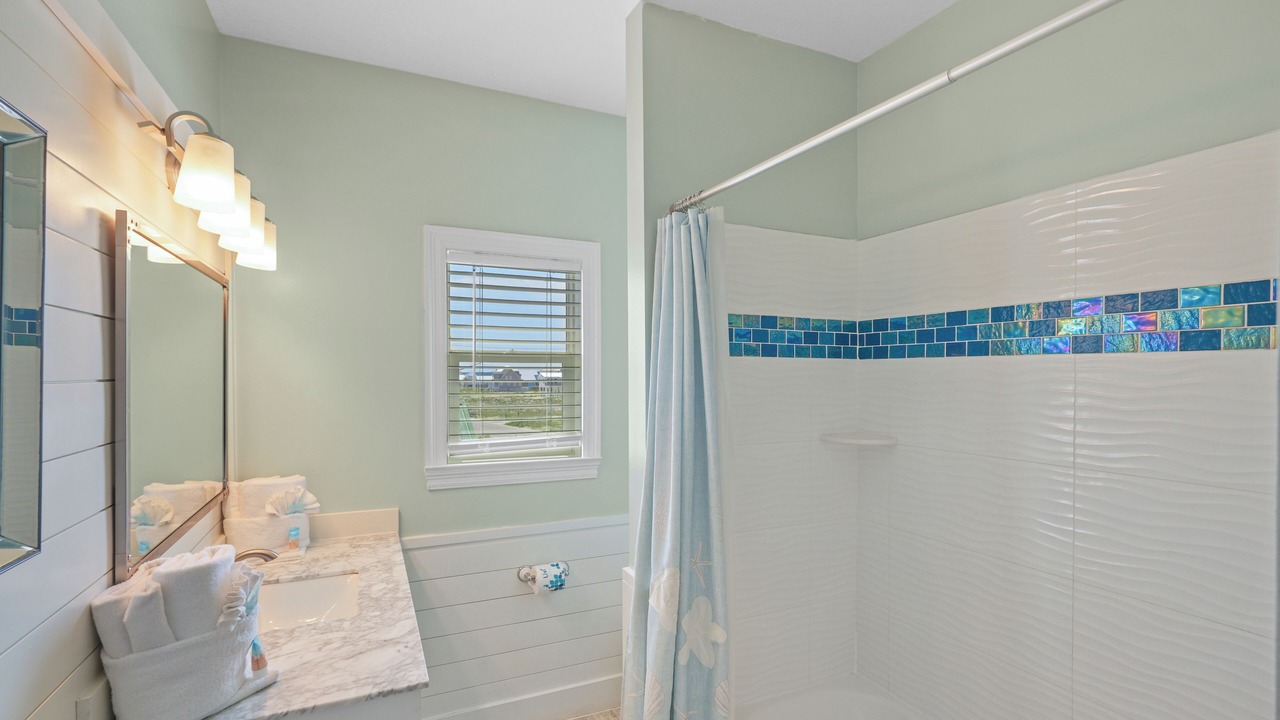 Photo of Bathroom in Gulf Shores