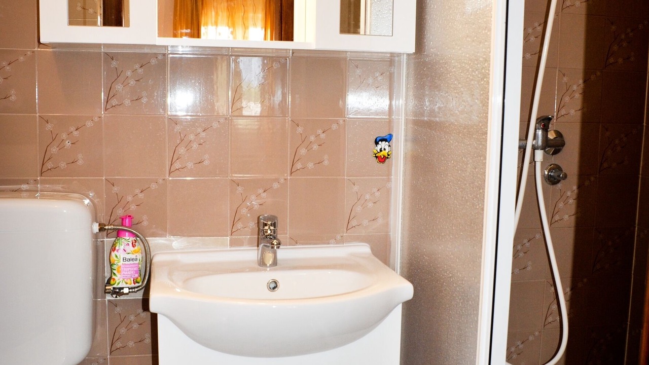Photo of Bathroom in Kampor