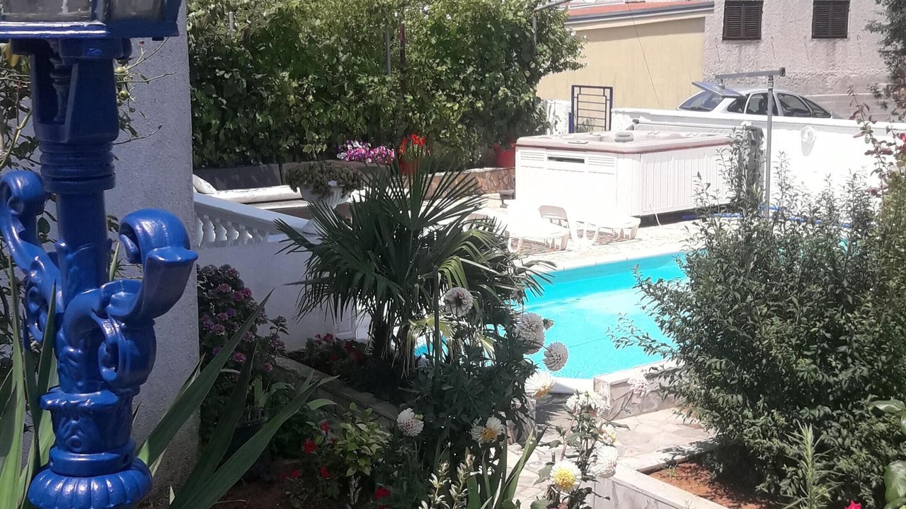 Photo of Outdoor in Banjole