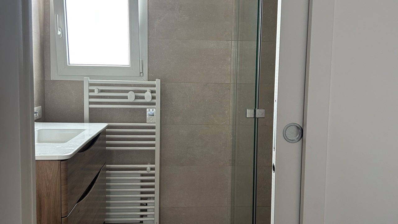 Photo of Bathroom in Esquibien