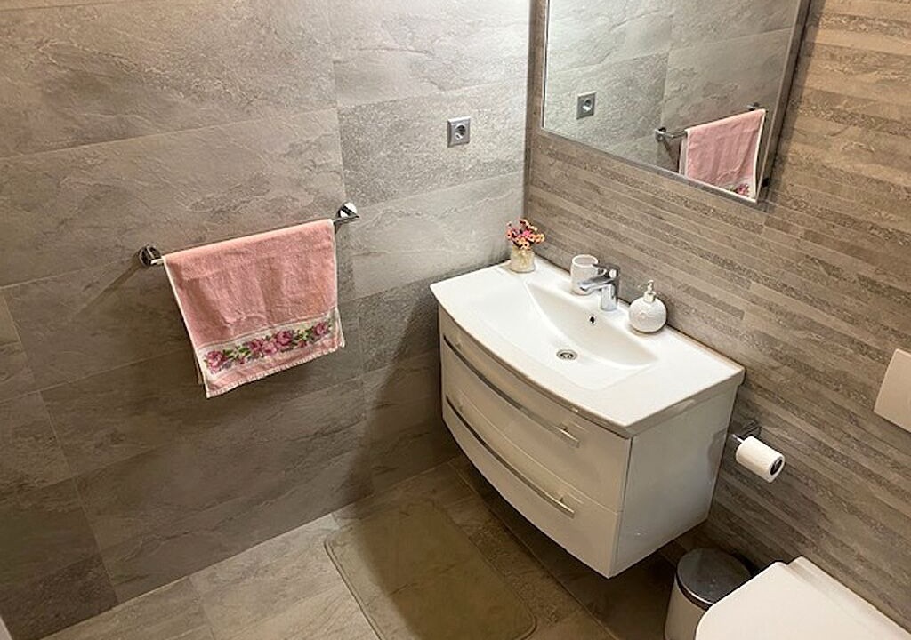 Photo of Bathroom in Metajna
