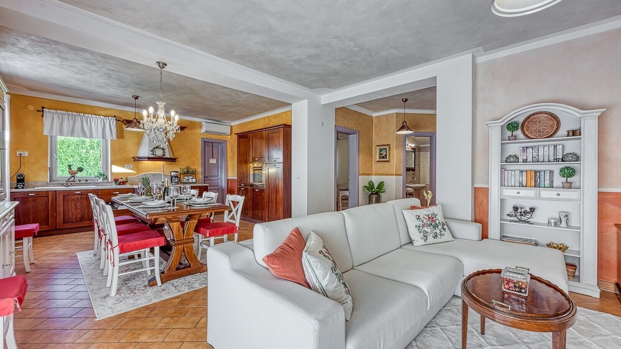 Photo of Livingroom in Sumber