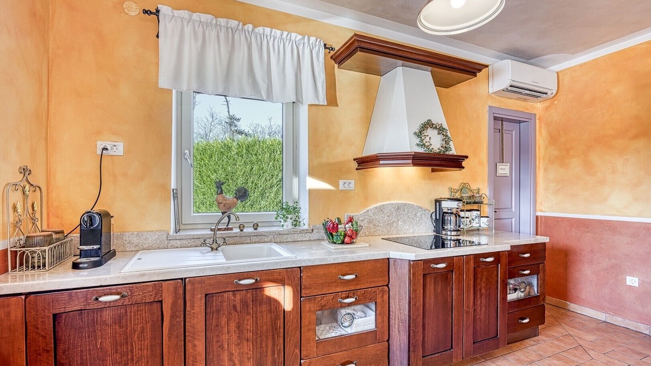 Photo of Kitchen in Sumber