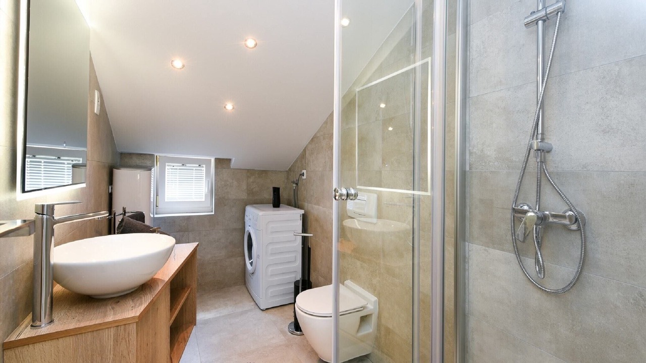 Photo of Bathroom in Nin