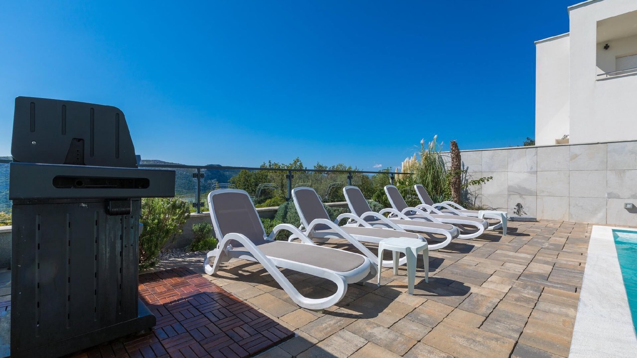 Photo of Patio Balcony in Grizane