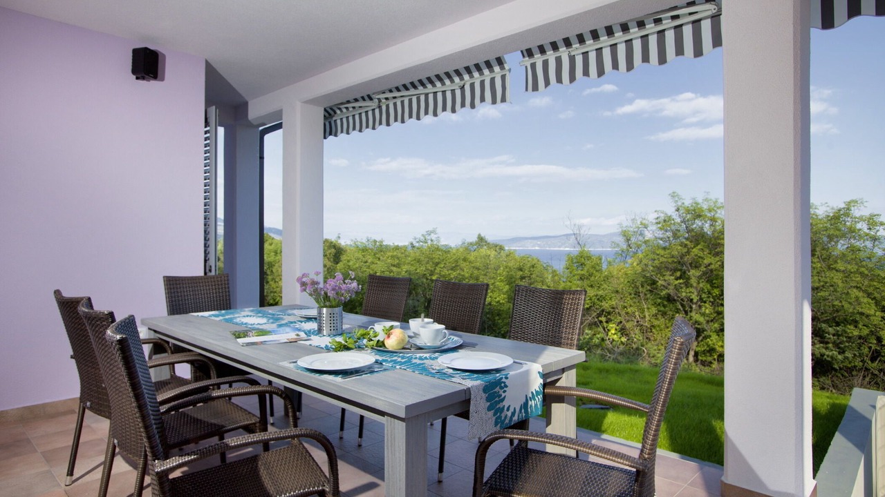 Photo of Outdoor in Crni