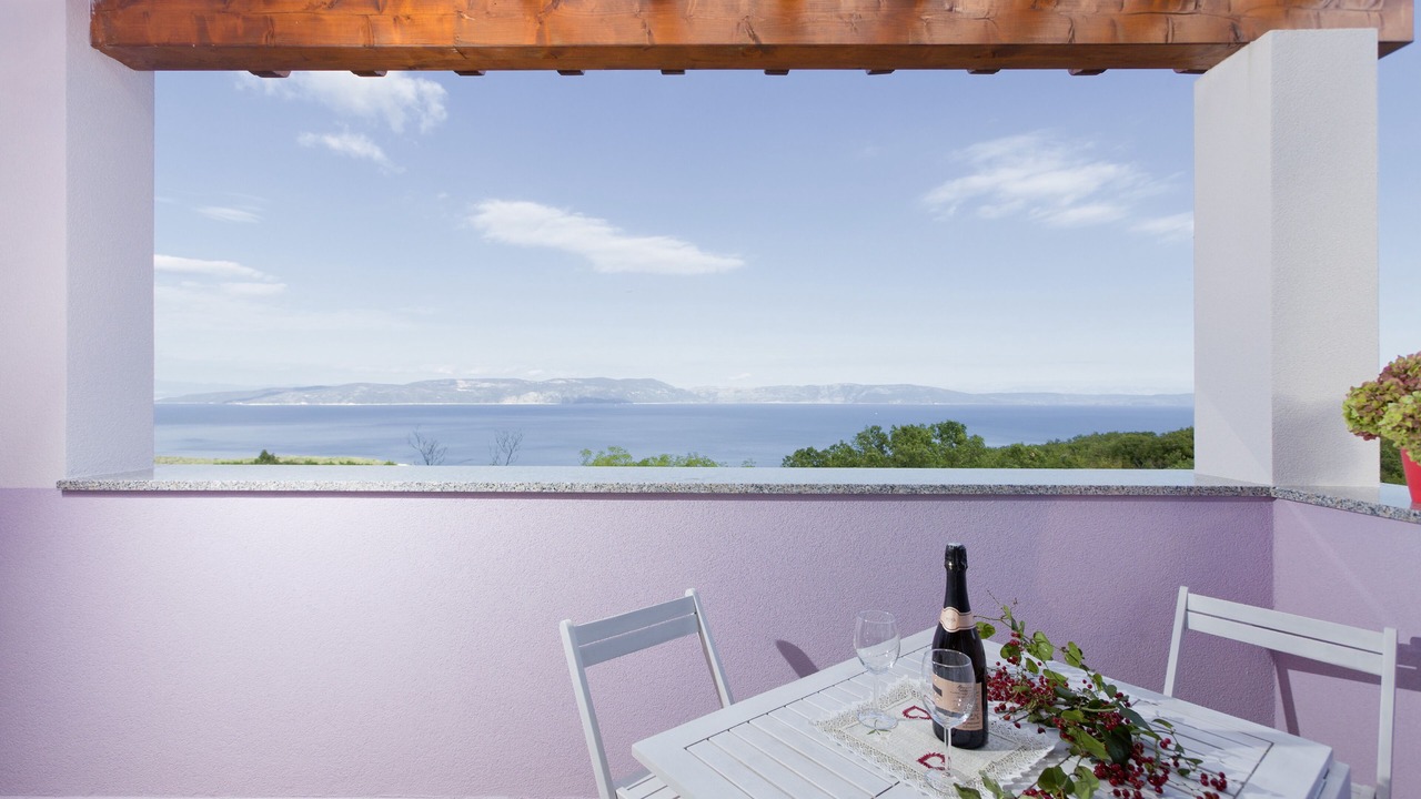 Photo of Outdoor in Crni