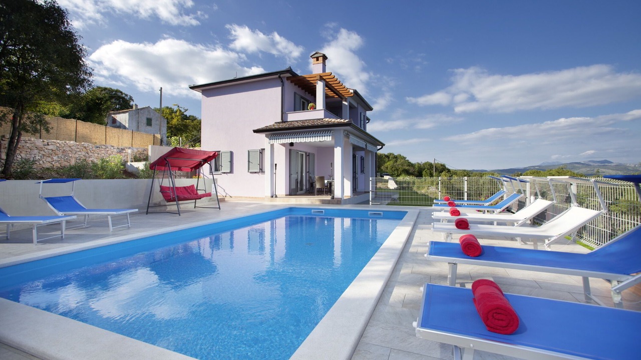 Photo of Outdoor in Crni