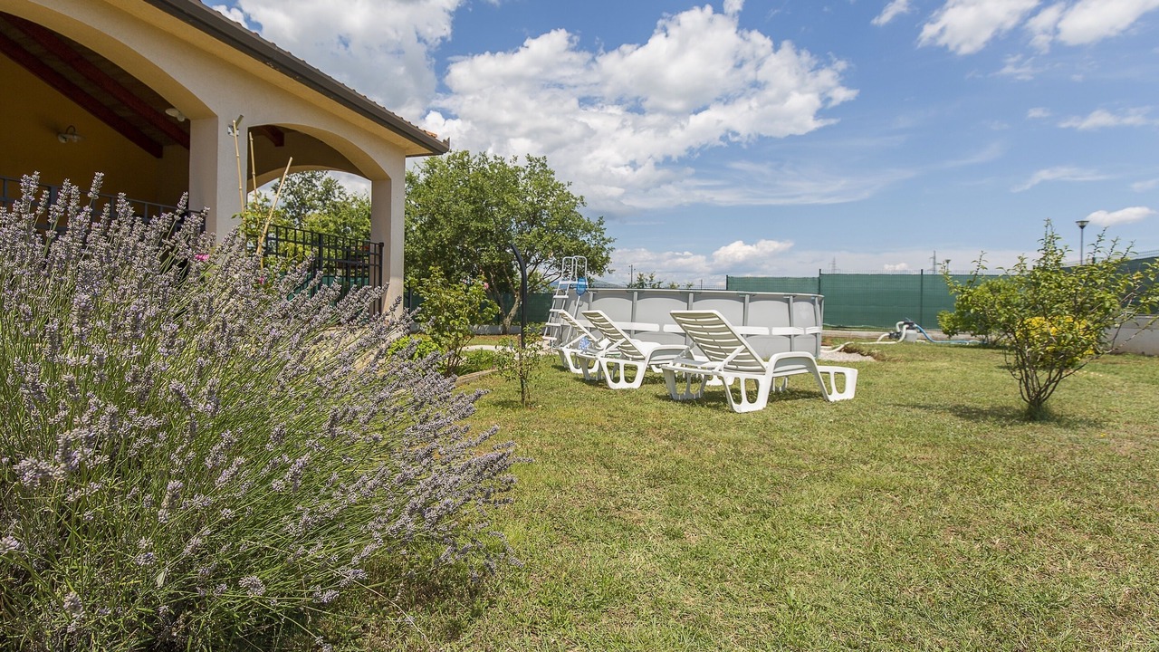 Photo of Outdoor in Topid