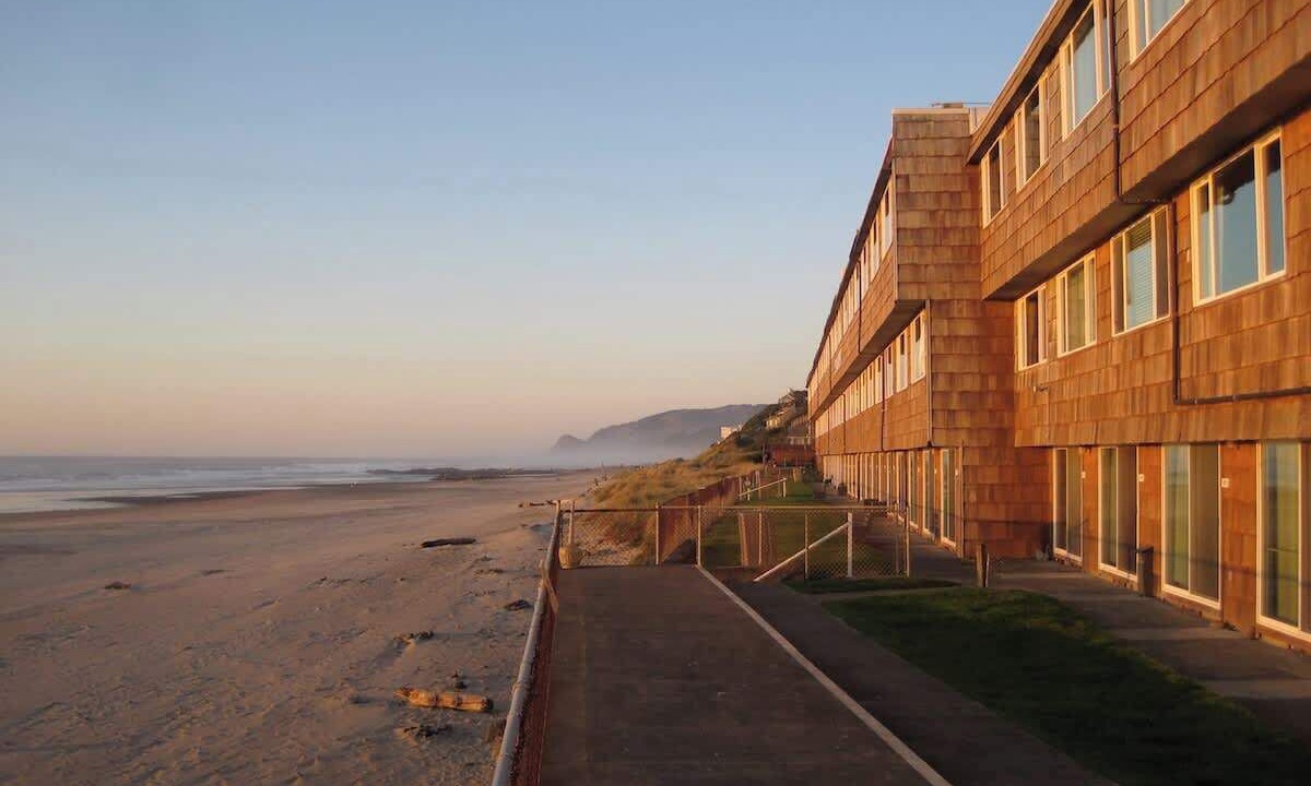 Photo of Others in Lincoln City