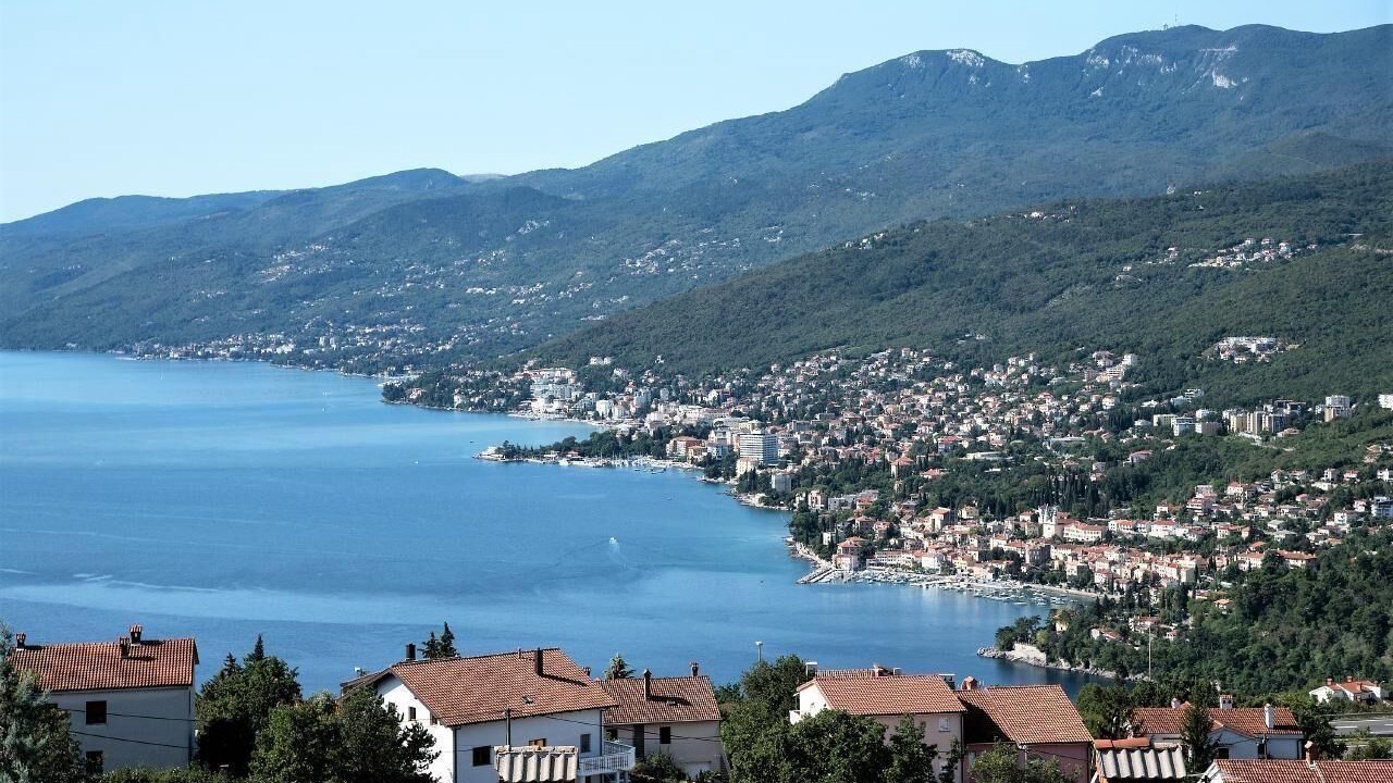 Photo of Outdoor in Rubesi