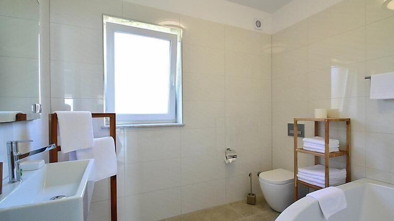 Photo of Bathroom in Rubesi