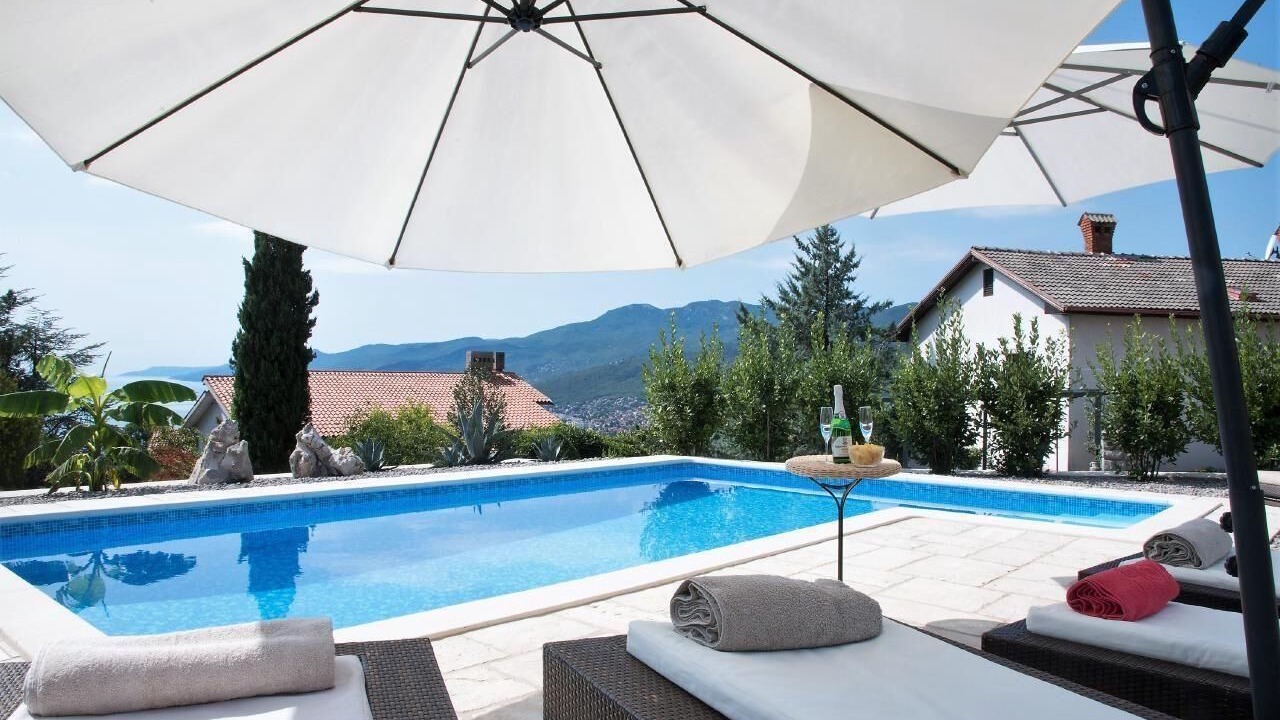 Photo of Outdoor in Rubesi