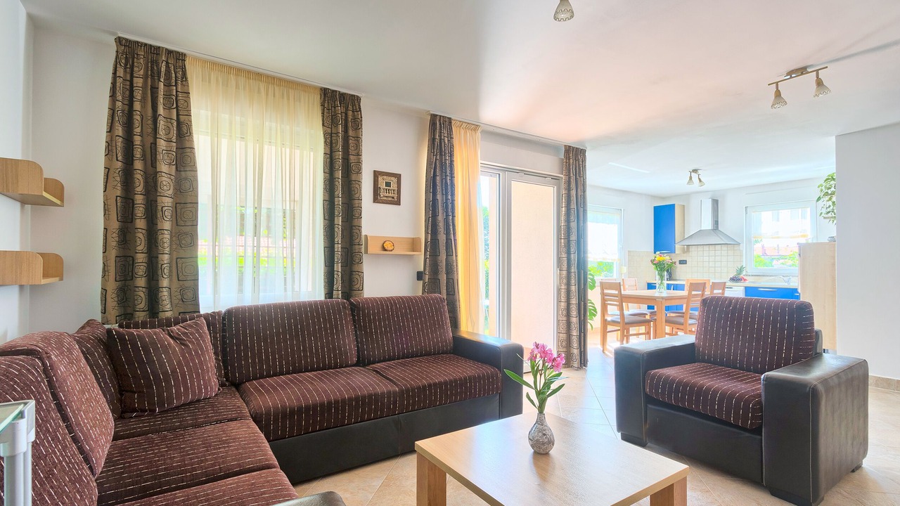 Photo of Livingroom in Loborika