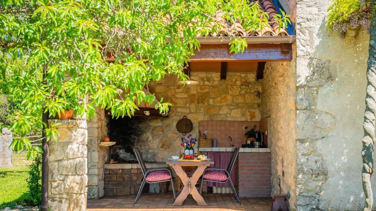 Photo of Outdoor in Rasa