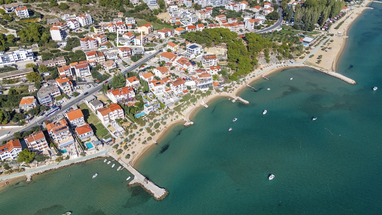 Photo of Others in Omis