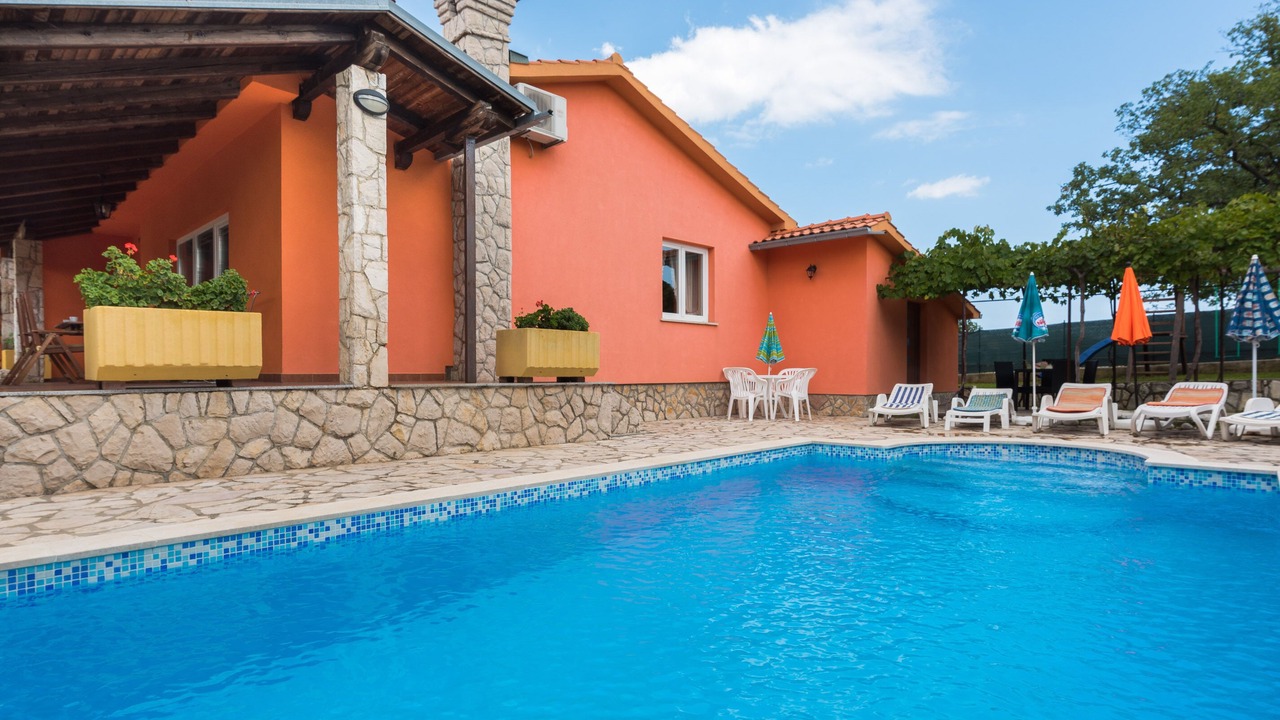 Photo of Outdoor in Rogocana