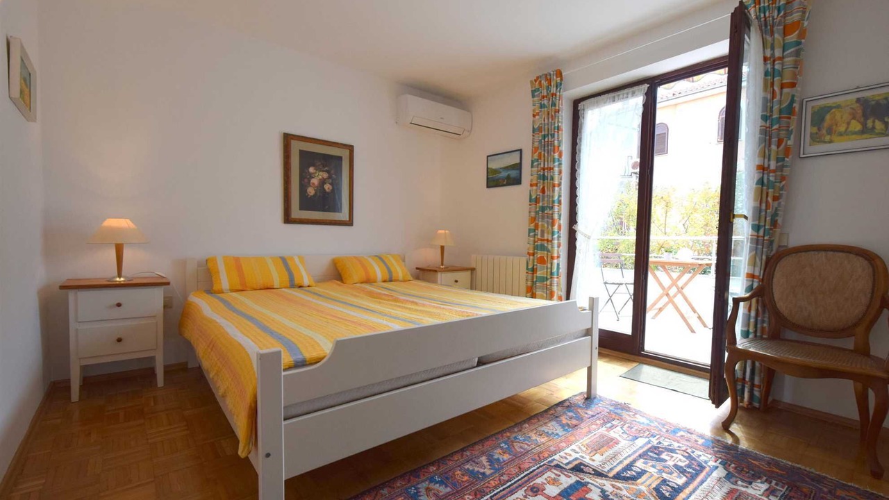 Photo of Bedroom in Vantacici