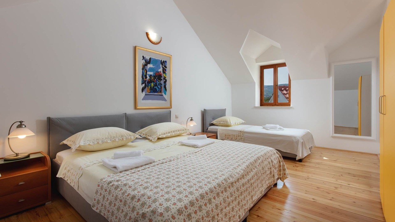 Photo of Bedroom in Pucisca