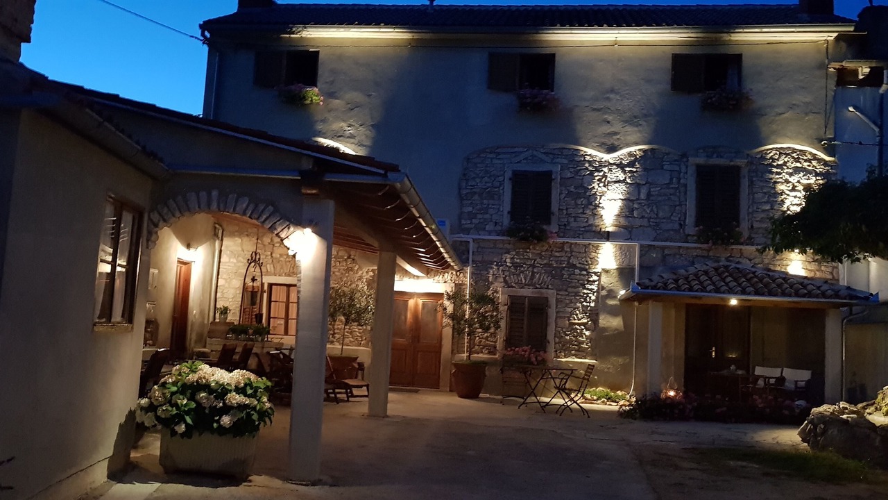 Photo of Outdoor in Loborika