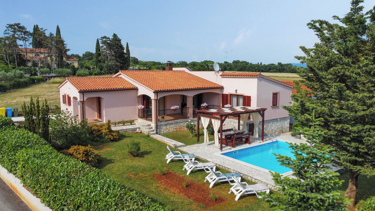 Photo of Outdoor in Marcana