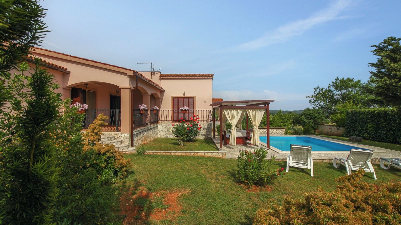 Photo of Outdoor in Marcana