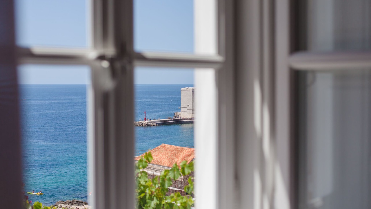 Photo of Others in Ploce