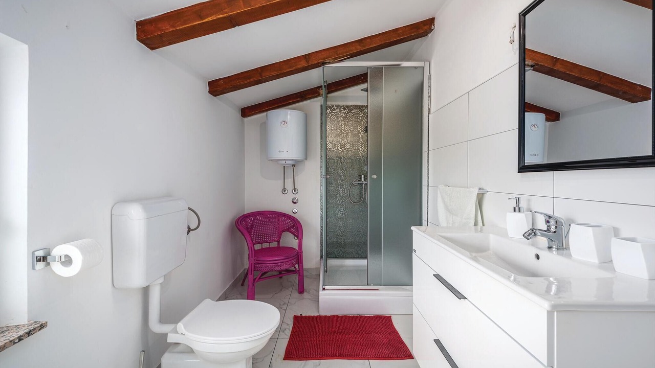 Photo of Bathroom in Kapelica