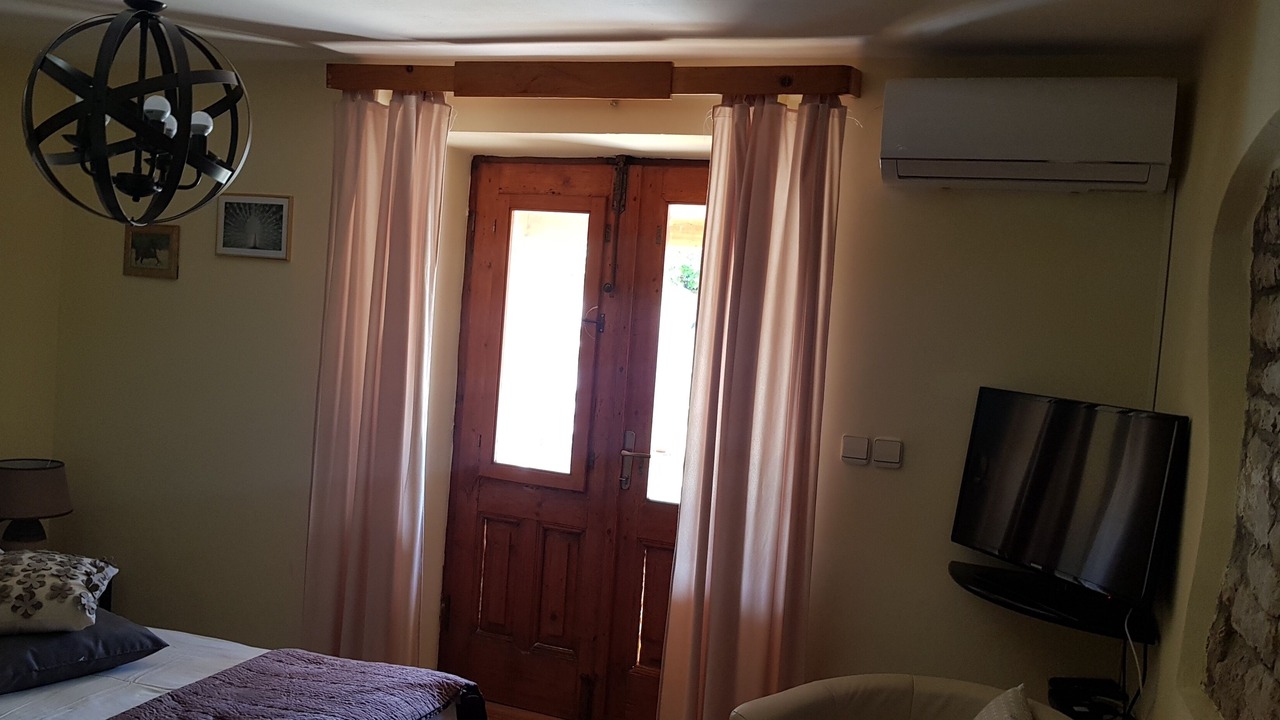 Photo of Bedroom in Loborika