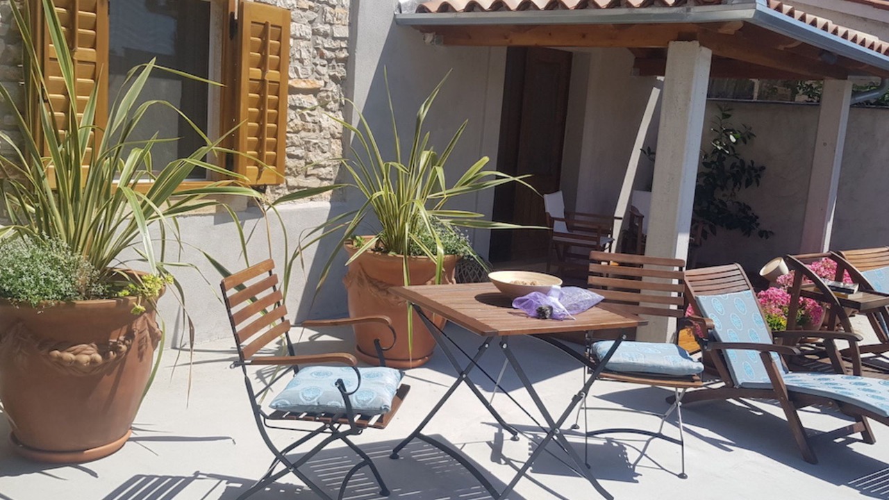 Photo of Patio Balcony in Loborika
