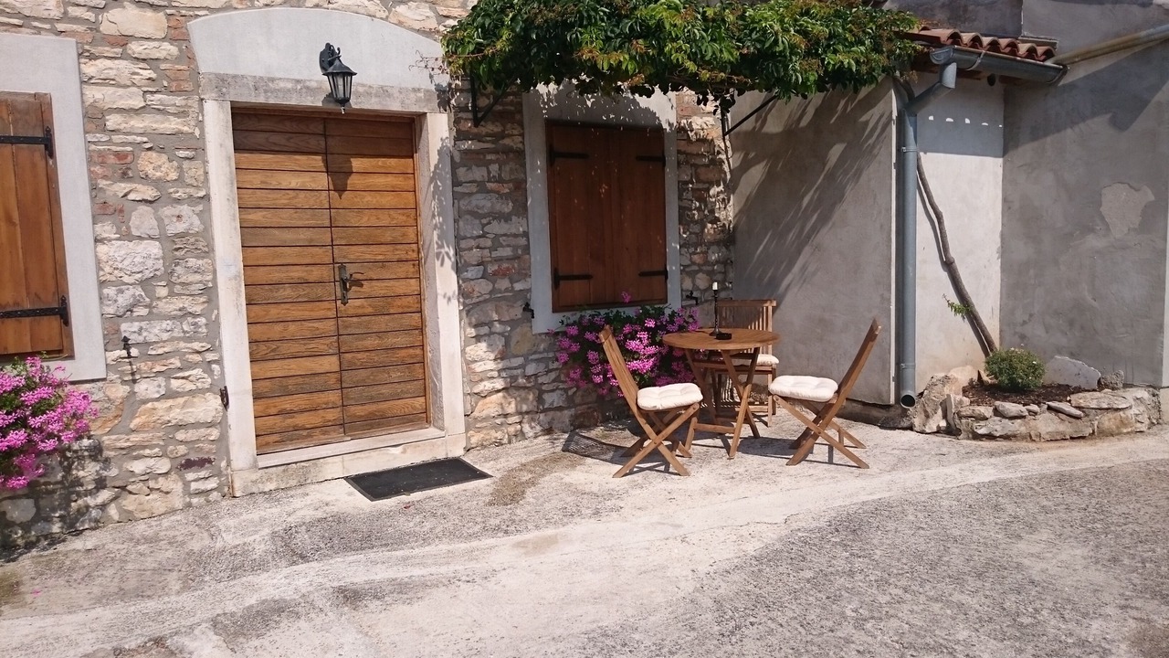 Photo of Outdoor in Loborika