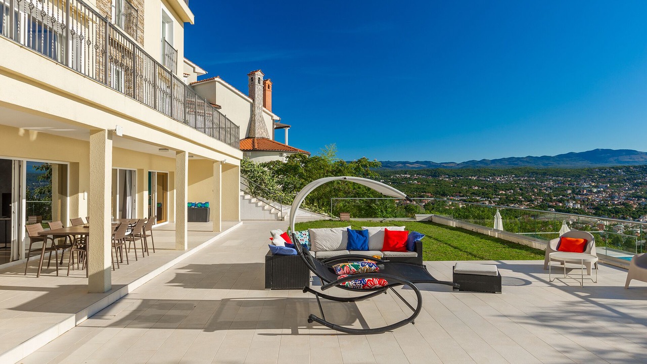 Photo of Patio Balcony in Pobri